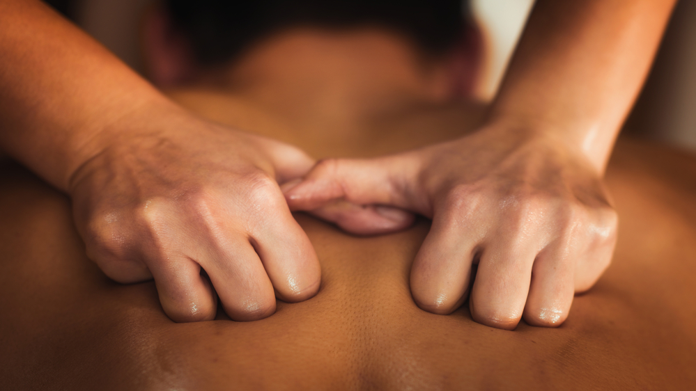 therapeutic back and shoulder massage