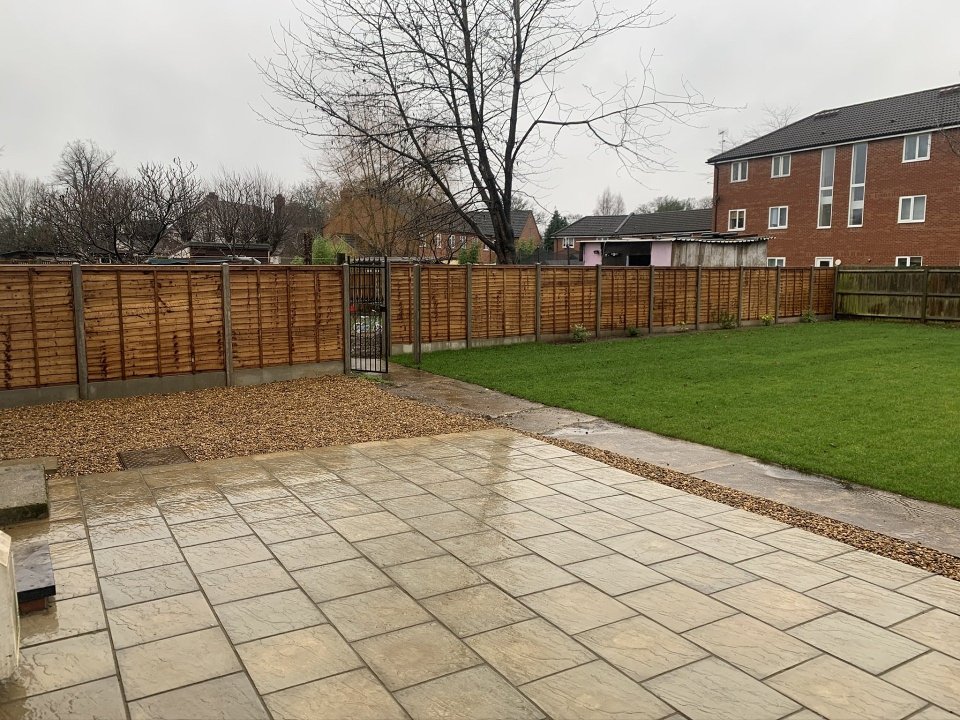 Closeboard Fencing from Unique Paving & Landscaping