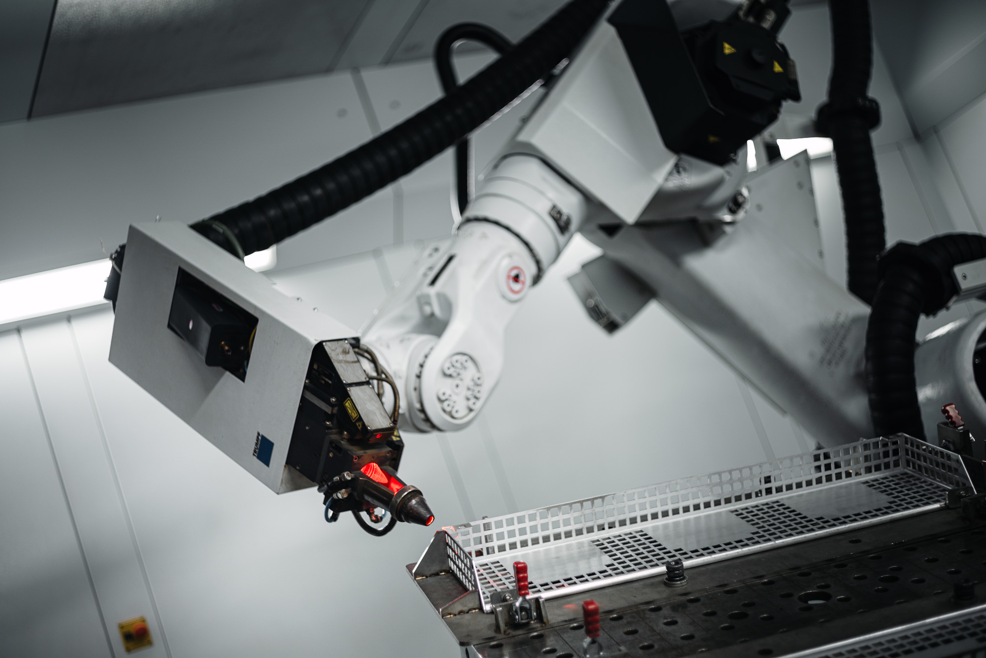 Trumpf TruWeld 5000 bei Krieg Elektronik Gehäusebau GmbH